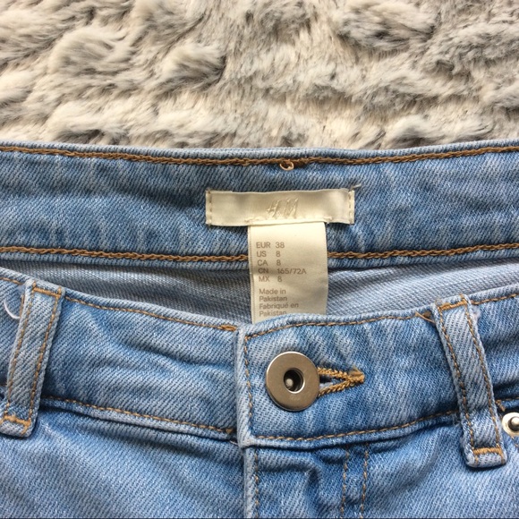 H&M Distressed Destroyed Denim Shorts Frayed Hem - Picture 4 of 7